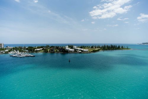 marina-montego-bay-jamaica-shutterstock_667979548