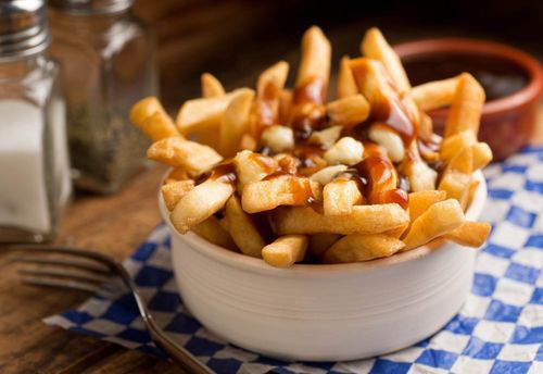 Poutine-Canada-shutterstock_162881573